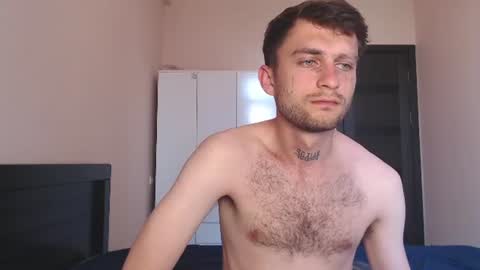 Snapshot of mikw63 chatting on 06.10.26 Sin online show from 06.10.26