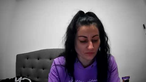 Mikyloveu online show from 03.04.26