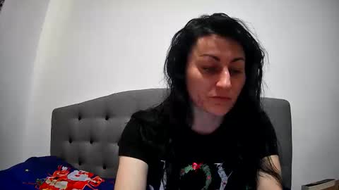 Mikyloveu online show from 04.07.26