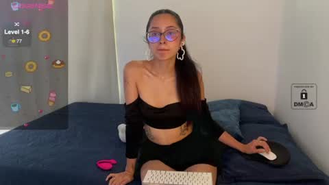 Snapshot of mila_2315 chatting on 07.04.26 Mila and albert online show from 07.04.26