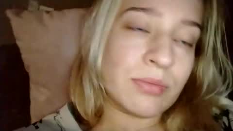 Mila 420 online show from 12.19.25