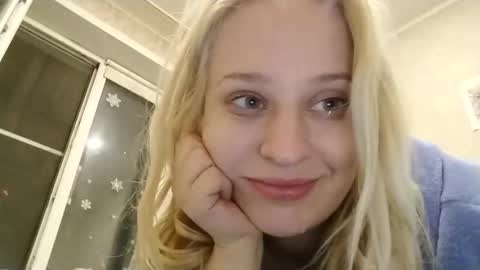 Snapshot of mila_420 chatting on 04.18.26 Mila 420 online show from 04.18.26