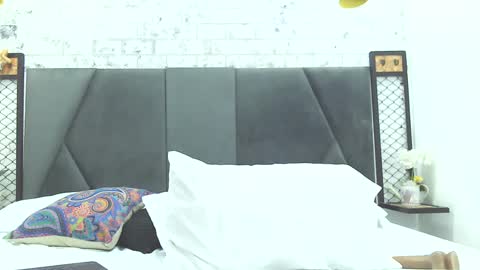 mila_adamss online show from 02.04.25