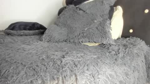 Snapshot of mila_dash chatting on 12.11.24 Mila Dash online show from 12.11.24