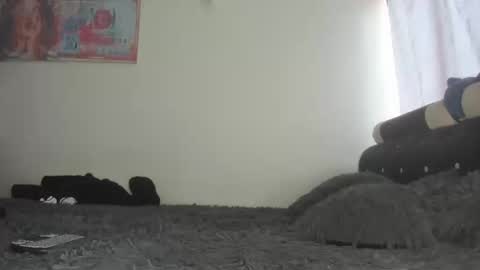 Snapshot of mila_dash chatting on 01.08.25 Mila Dash online show from 01.08.25