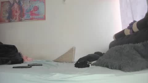 Snapshot of mila_dash chatting on 02.05.25 Mila Dash online show from 02.05.25