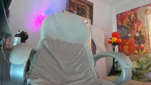 Snapshot of mila_dash chatting on 09.17.25 Mila Dash online show from 09.17.25