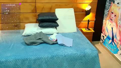 Snapshot of mila_kiitty chatting on 02.22.25 Milena online show from 02.22.25