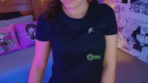 Snapshot of mila_kiitty chatting on 11.16.25 Milena online show from 11.16.25