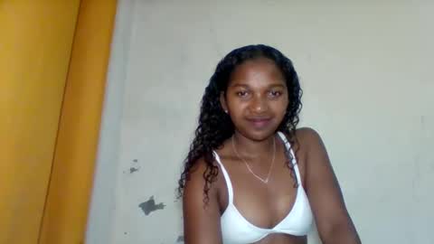 Snapshot of mila_lunah chatting on 05.02.26 mila_lunah online show from 05.02.26