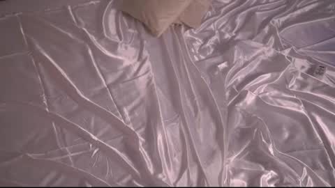 mila may  online show from 03.01.25