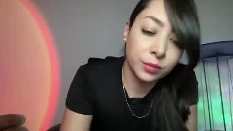 Snapshot of mila_paramo chatting on 12.28.24 Camila online show from 12.28.24