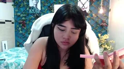 Snapshot of mila_quin chatting on 05.10.26 mila_quin online show from 05.10.26
