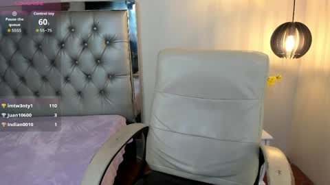 Snapshot of mila_quin chatting on 05.27.26 mila_quin online show from 05.27.26