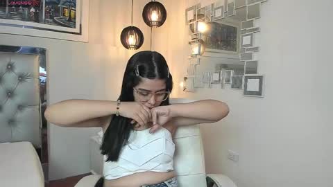 Snapshot of mila_quin chatting on 05.31.26 mila_quin online show from 05.31.26
