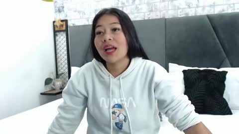 Snapshot of milaaadams chatting on 02.12.25 mila online show from 02.12.25
