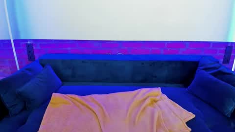 Milla online show from 11.11.25