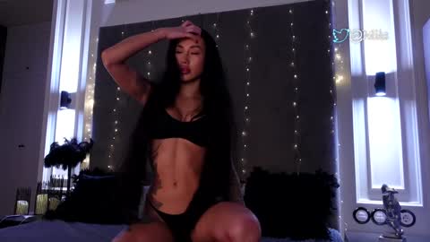 Snapshot of miladenver chatting on 12.19.24 Mila online show from 12.19.24