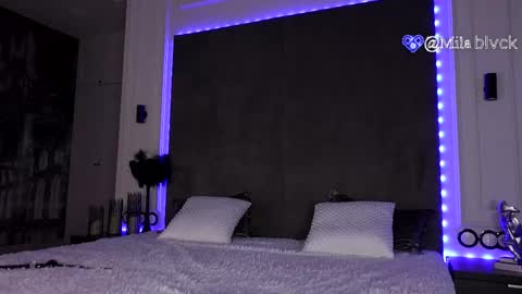 Snapshot of miladenver chatting on 02.23.25 Mila online show from 02.23.25