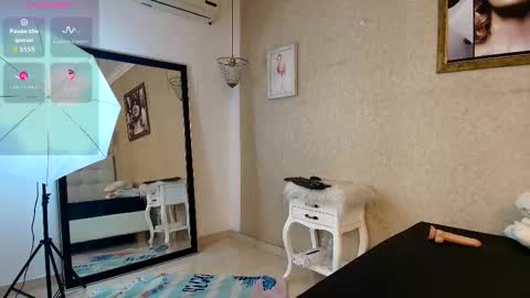 Snapshot of miladiosa chatting on 12.03.25 miladiosa online show from 12.03.25