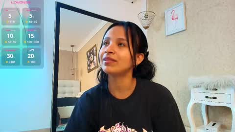 Snapshot of miladiosa chatting on 12.05.25 miladiosa online show from 12.05.25