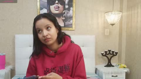 Snapshot of miladiosa chatting on 01.15.26 miladiosa online show from 01.15.26