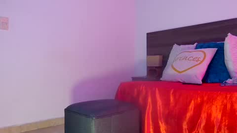 mila online show from 11.06.25