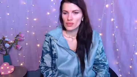 Snapshot of milaloona chatting on 02.22.26 Milaloona online show from 02.22.26