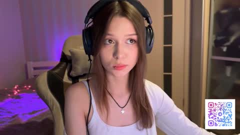 milamiuu online show from 02.04.26