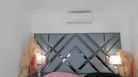 milan_lewiss online show from 10.03.25