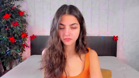Snapshot of milana_crystal_ chatting on 01.20.25 Milana online show from 01.20.25