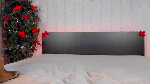Snapshot of milana_crystal_ chatting on 01.20.25 Milana online show from 01.20.25