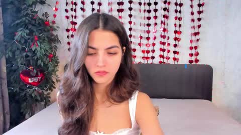 Snapshot of milana_crystal_ chatting on 02.27.25 Milana online show from 02.27.25