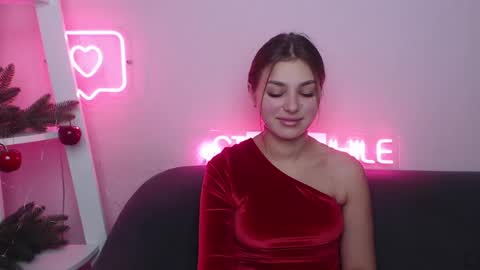 milanaangelas online show from 12.31.24