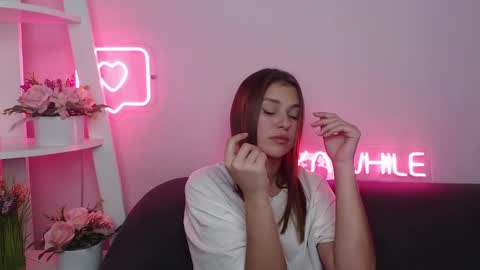 milanaangelas online show from 01.21.25