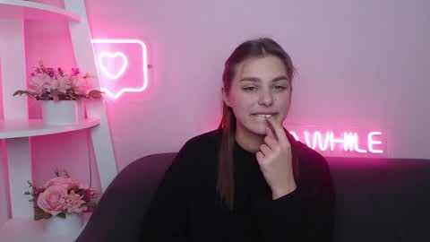 milanaangelas online show from 02.22.25