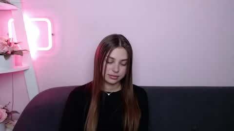 Snapshot of milanaangelas chatting on 04.18.26 milanaangelas online show from 04.18.26