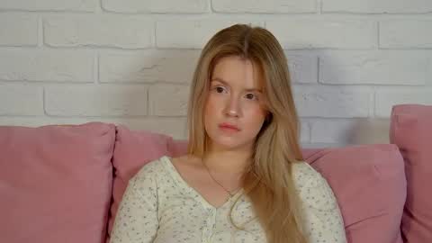 MilanaBalmain online show from 04.15.26