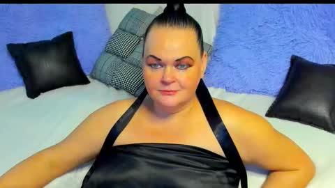 Snapshot of milanabiegert chatting on 11.08.25 Lana online show from 11.08.25