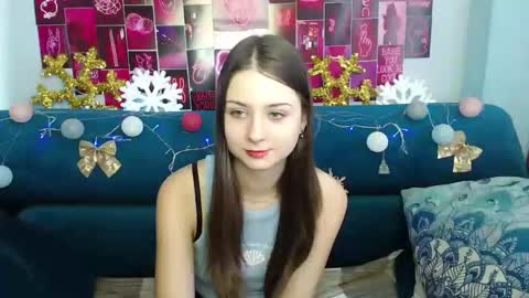 Snapshot of milanaroz chatting on 12.27.24 milanaroz online show from 12.27.24