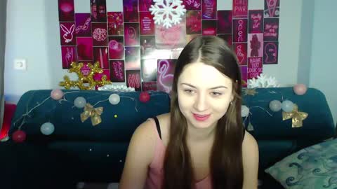 Snapshot of milanaroz chatting on 01.02.25 milanaroz online show from 01.02.25