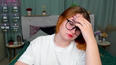 Snapshot of milanaxhoney chatting on 02.04.26 milanaxhoney online show from 02.04.26