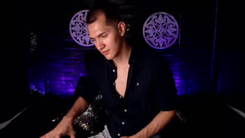 milandavid1 online show from 03.25.26