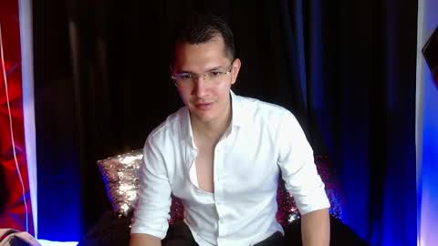 milandavid1 online show from 04.18.26