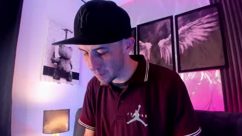 Snapshot of milanwhite_ chatting on 02.26.26 MILAN online show from 02.26.26