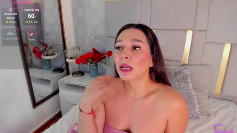 Snapshot of milasaenz1 chatting on 02.10.26 Cami online show from 02.10.26