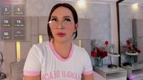 Snapshot of milasaenz1 chatting on 05.20.26 Cami online show from 05.20.26