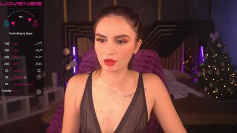 Snapshot of milashalovely chatting on 01.04.25 Milasha online show from 01.04.25
