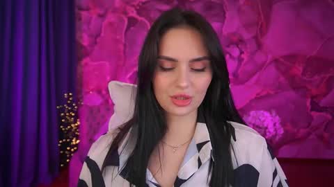 Snapshot of milashalovely chatting on 09.26.25 Milasha online show from 09.26.25