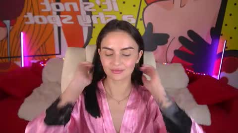 Snapshot of milashalovely chatting on 10.11.25 Milasha online show from 10.11.25
